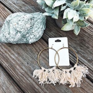 Fringe Hoop Earrings⭐️